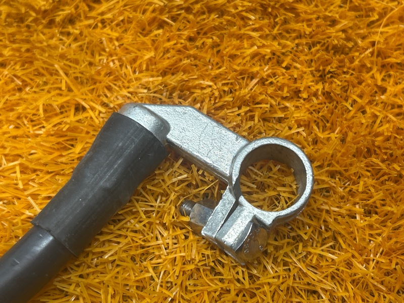 Клемма аккумулятора плюс, 400 рублей, Красноярск