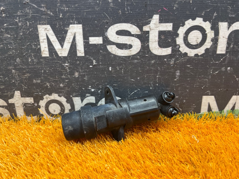 Форсунка омывателя фары, 1000 рублей, Красноярск