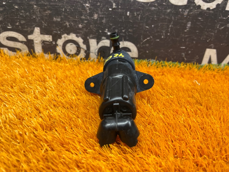 Форсунка омывателя фары, 1000 рублей, Красноярск