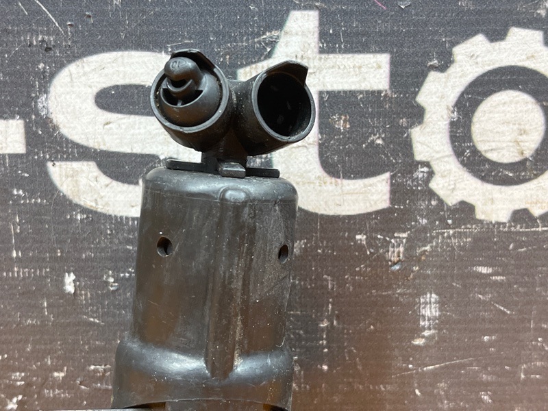 Форсунка омывателя фары, 500 рублей, Красноярск