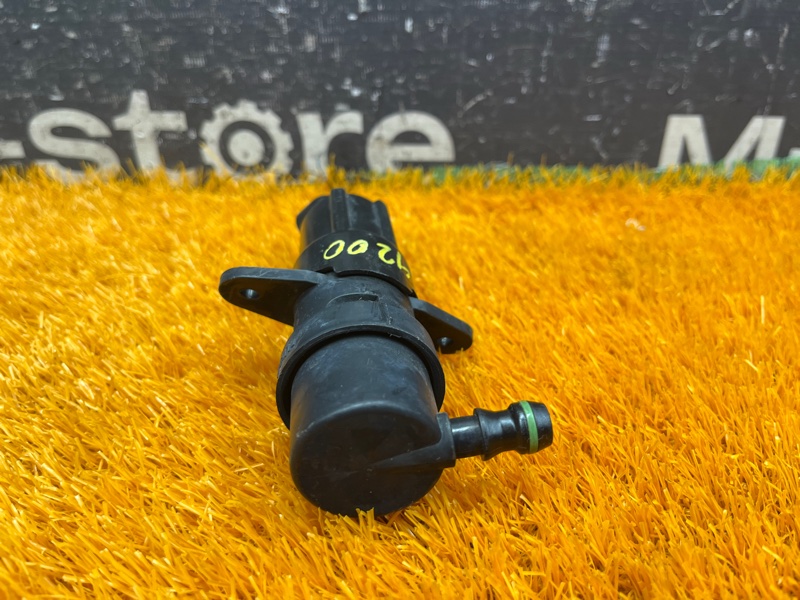 Форсунка омывателя фары, 500 рублей, Красноярск