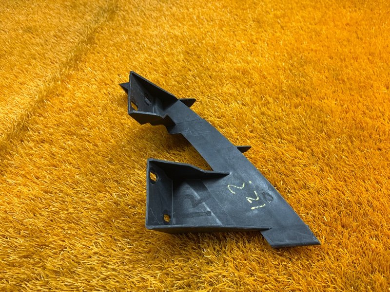 крепление бампера, 800 рублей, Красноярск