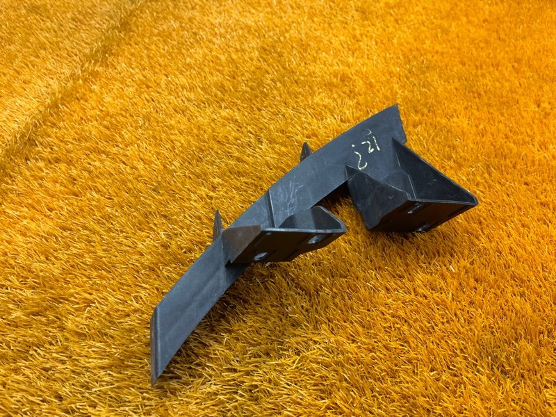 крепление бампера, 800 рублей, Красноярск