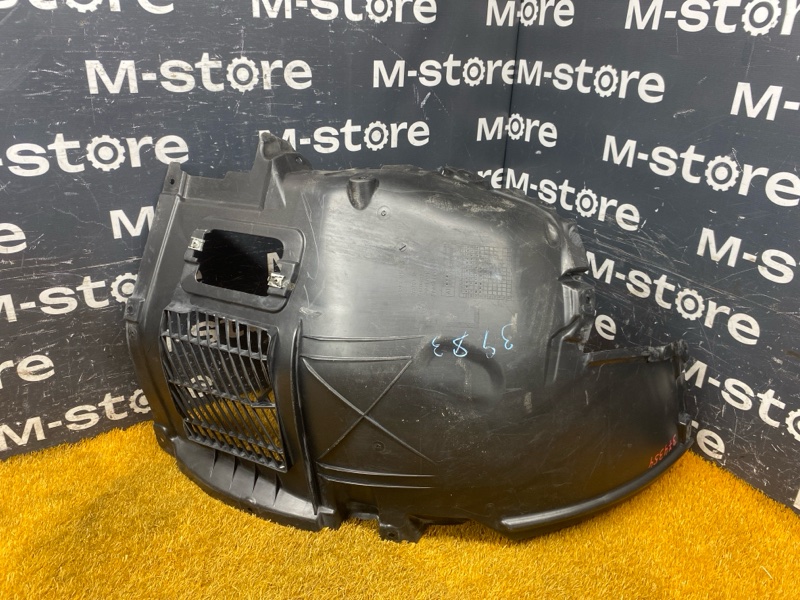 подкрылок, 3000 рублей, Красноярск