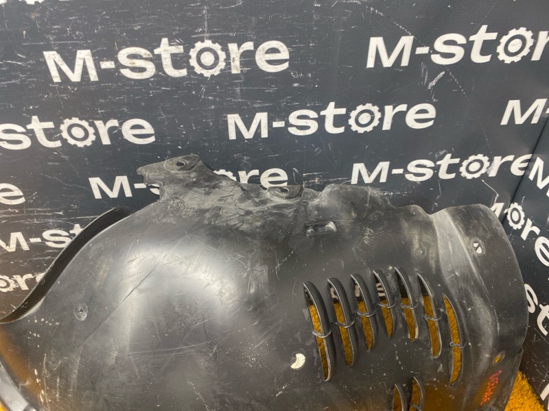 подкрылок, 4000 рублей, Красноярск