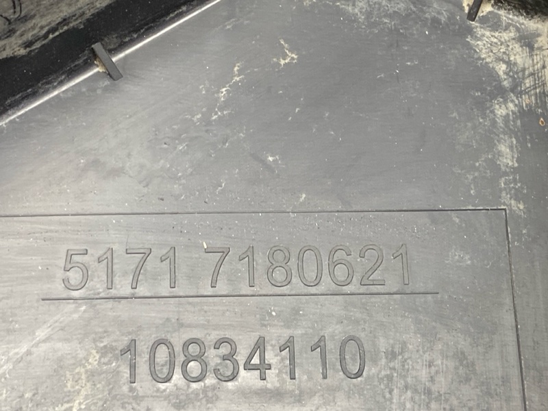 подкрылок, 1200 рублей, Красноярск