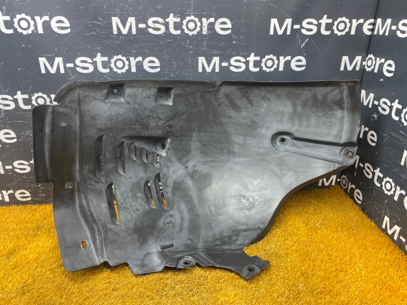 подкрылок, 3000 рублей, Красноярск