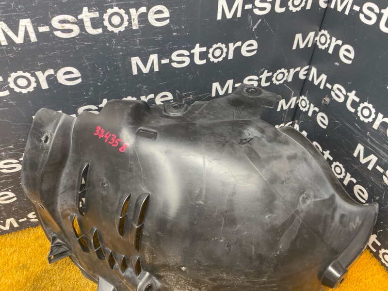 подкрылок, 3000 рублей, Красноярск