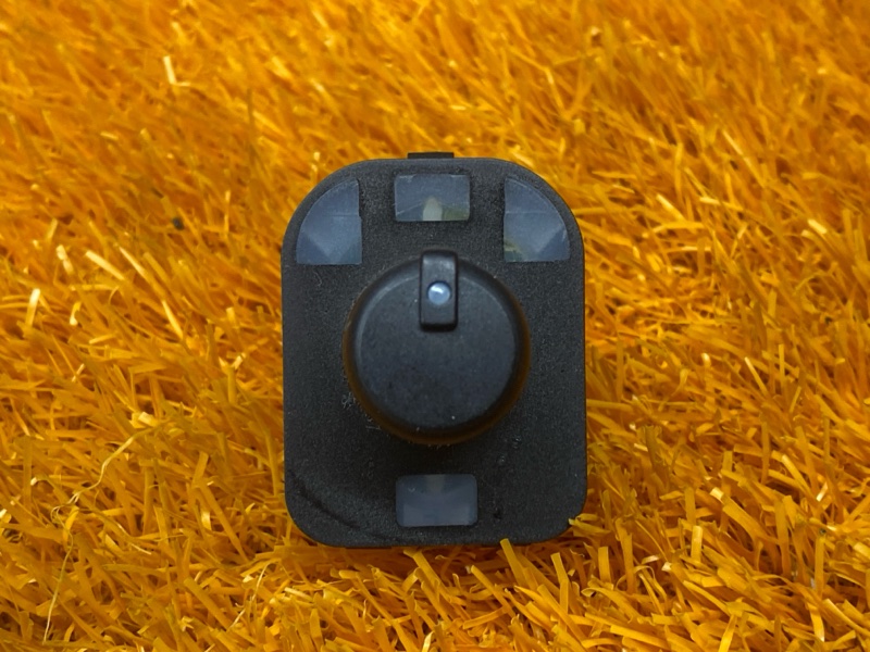 Кнопка регулировки зеркал, 300 рублей, Красноярск