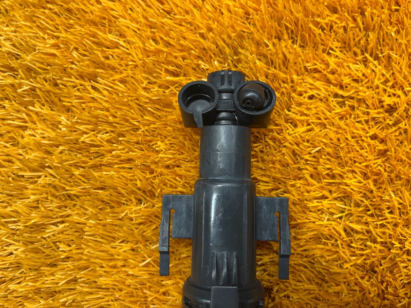 Форсунка омывателя фары, 1000 рублей, Красноярск