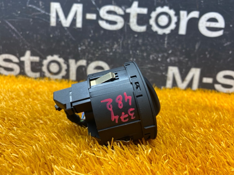 Переключатель света фар, 1000 рублей, Красноярск