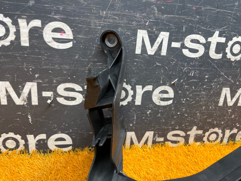 кронштейн фары, 3000 рублей, Красноярск