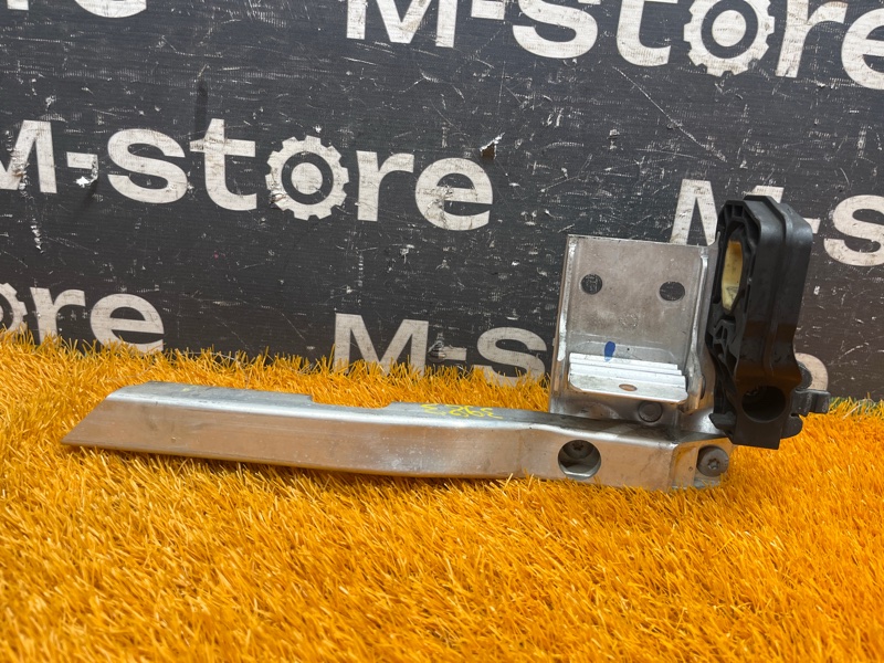 Кронштейн радиатора, 1500 рублей, Красноярск