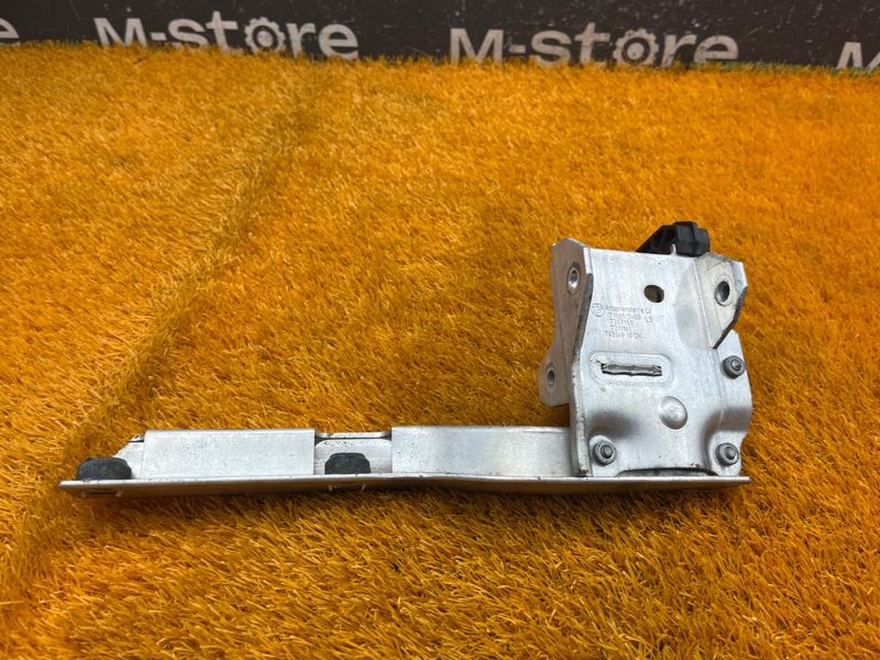 Кронштейн радиатора, 1500 рублей, Красноярск