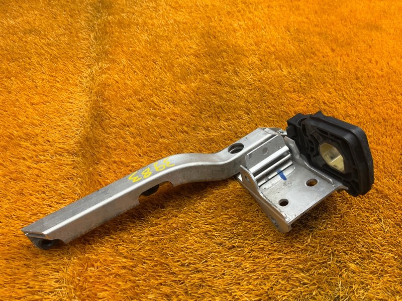 Кронштейн радиатора, 1500 рублей, Красноярск