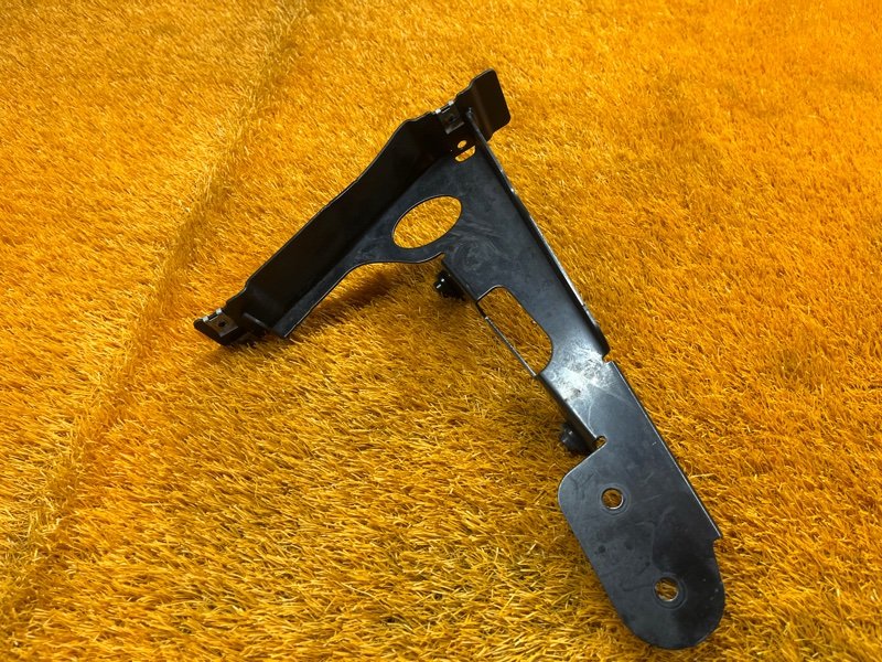 Кронштейн радиатора, 900 рублей, Красноярск