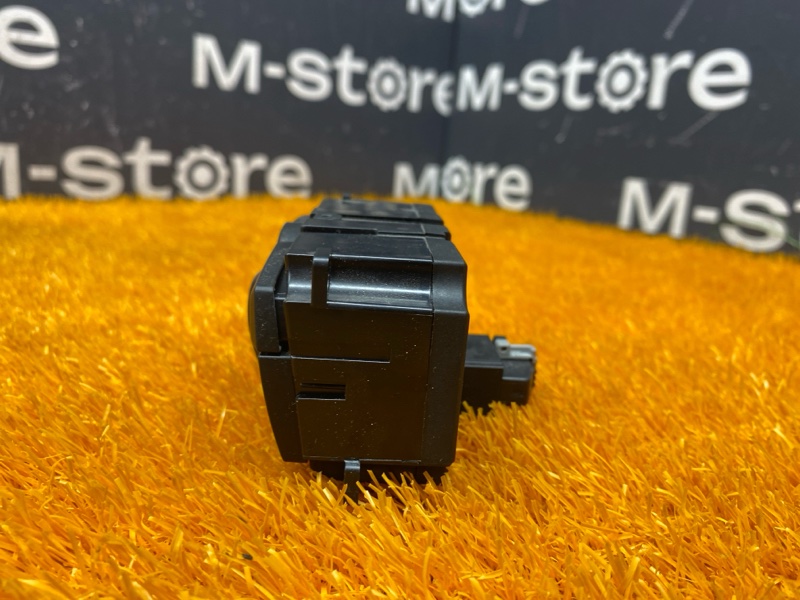 Переключатель света фар, 1000 рублей, Красноярск