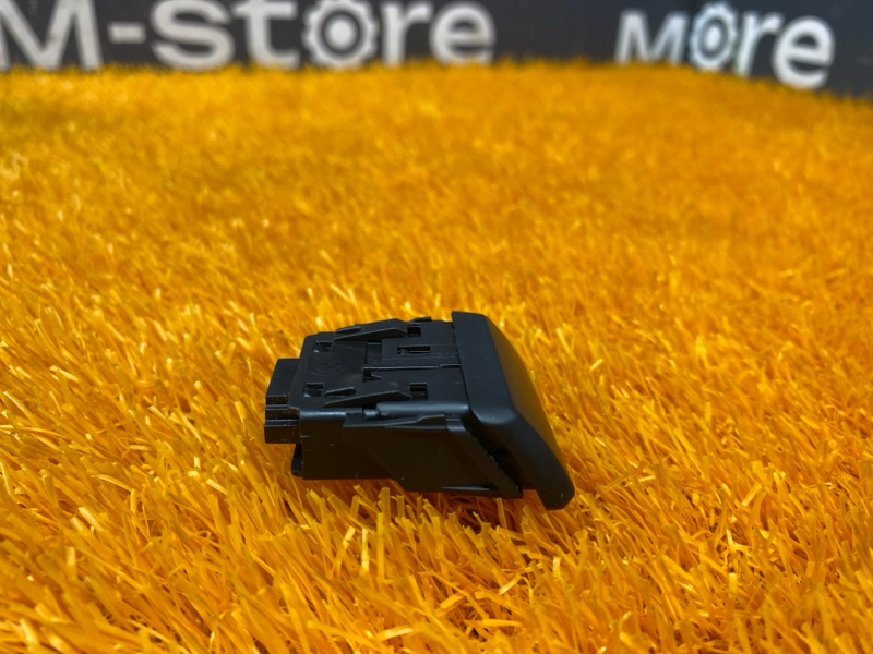 Кнопка открывания бардачка, 300 рублей, Красноярск