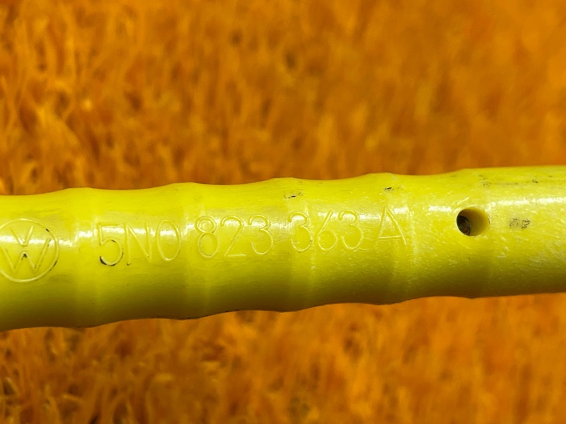 держатель капота, 300 рублей, Красноярск