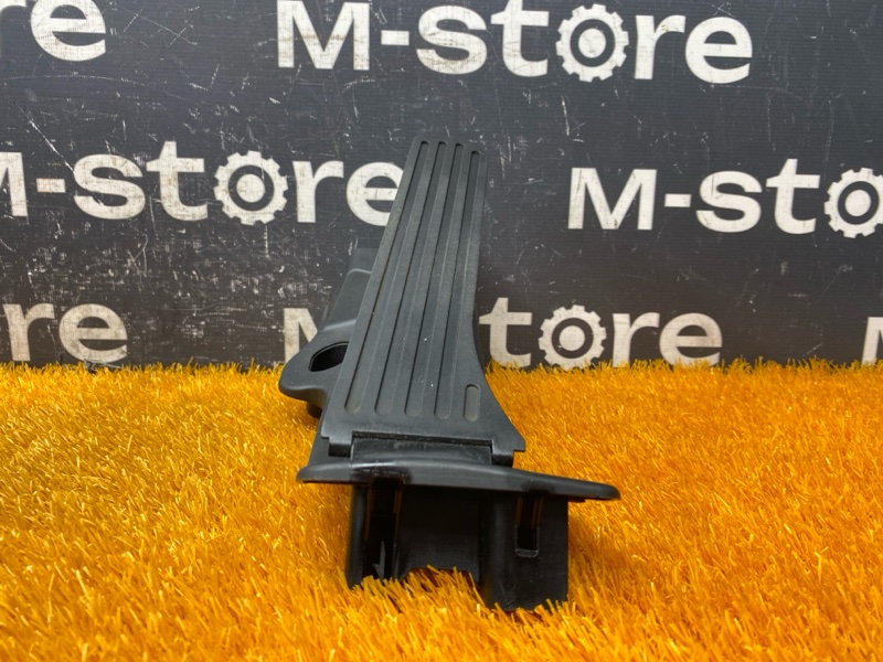 педаль газа, 900 рублей, Красноярск