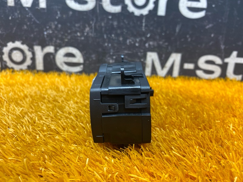 Переключатель света фар, 1000 рублей, Красноярск