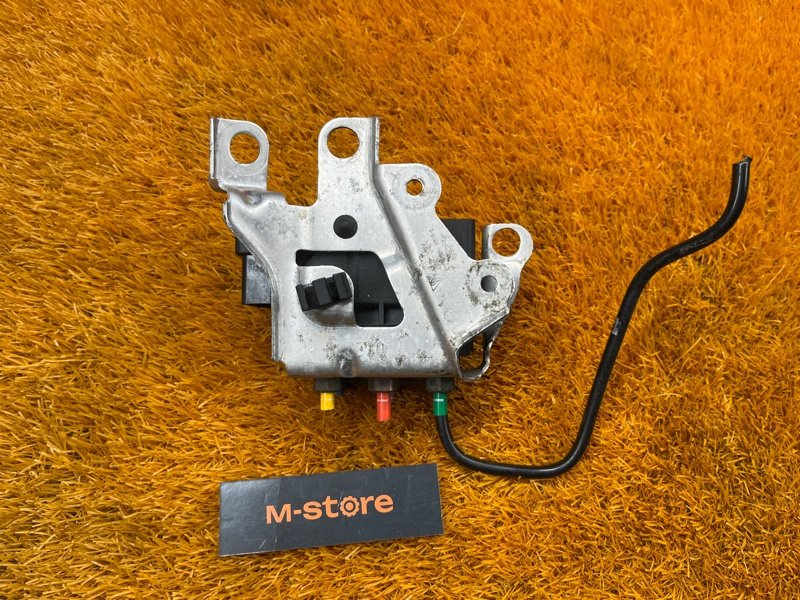 Блок клапанов пневмоподвески, 11000 рублей, Красноярск