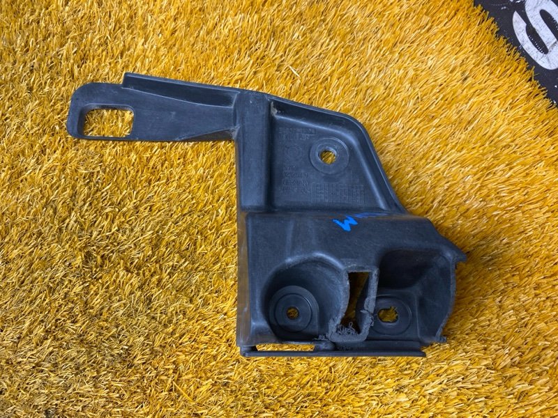 крепление бампера, 300 рублей, Красноярск