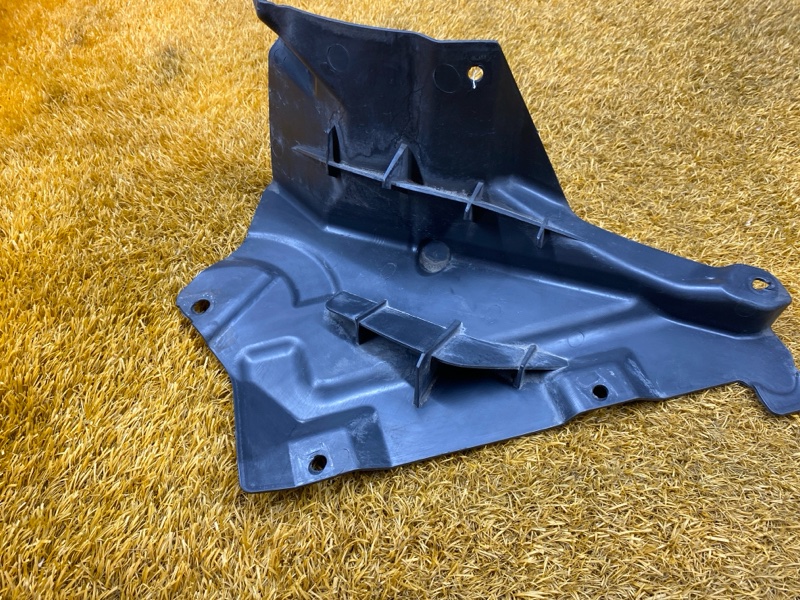 подкрылок, 400 рублей, Красноярск