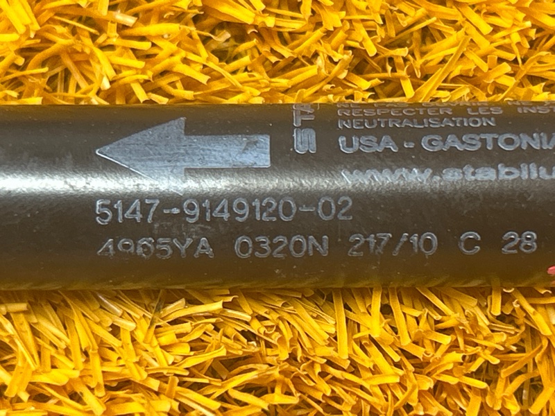 Амортизатор пола багажника, 900 рублей, Красноярск