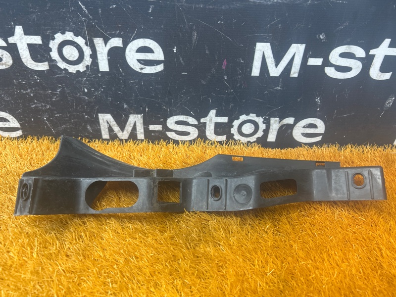 крепление бампера, 800 рублей, Красноярск