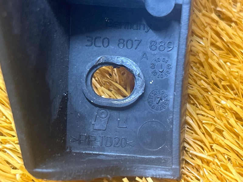 крепление бампера, 800 рублей, Красноярск