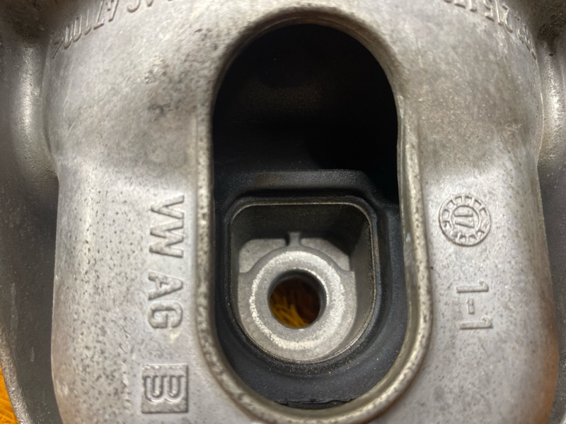 подушка двигателя, 7600 рублей, Красноярск