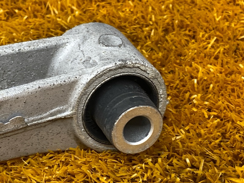 Рычаг подвески верхний, 1000 рублей, Красноярск