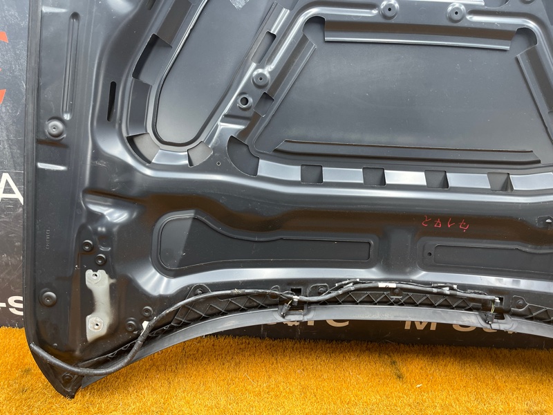 капот, 39000 рублей, Красноярск