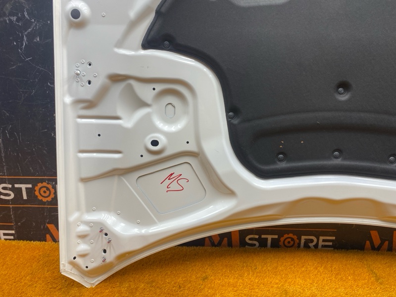 капот, 64000 рублей, Красноярск