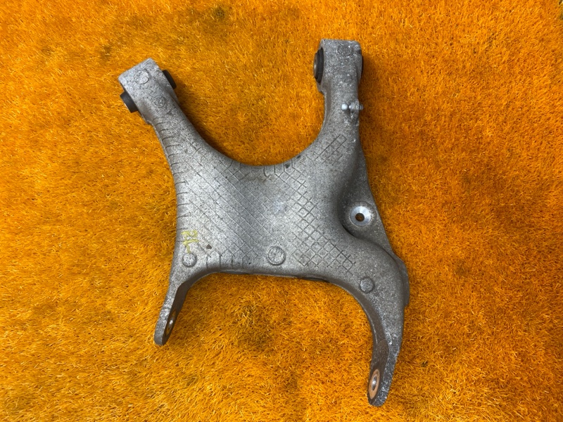 Рычаг подвески нижний, 10000 рублей, Красноярск