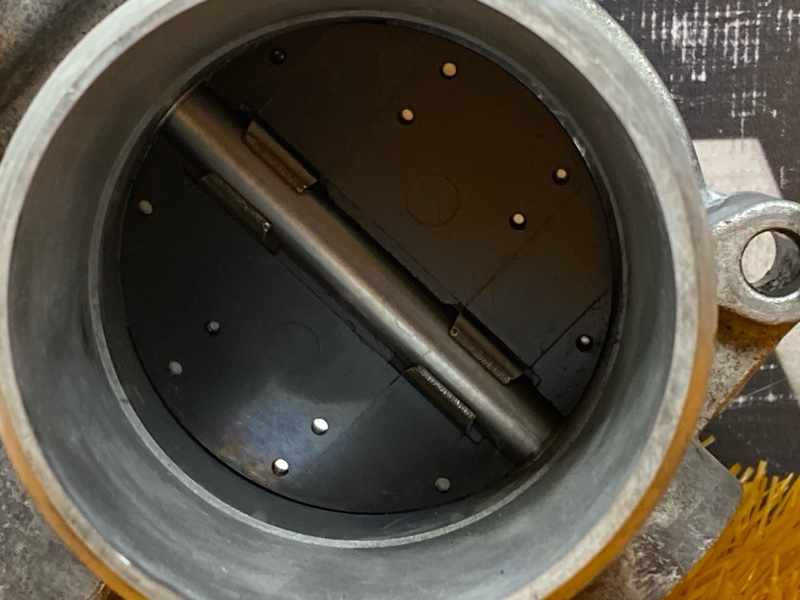 дроссельная заслонка, 2000 рублей, Красноярск