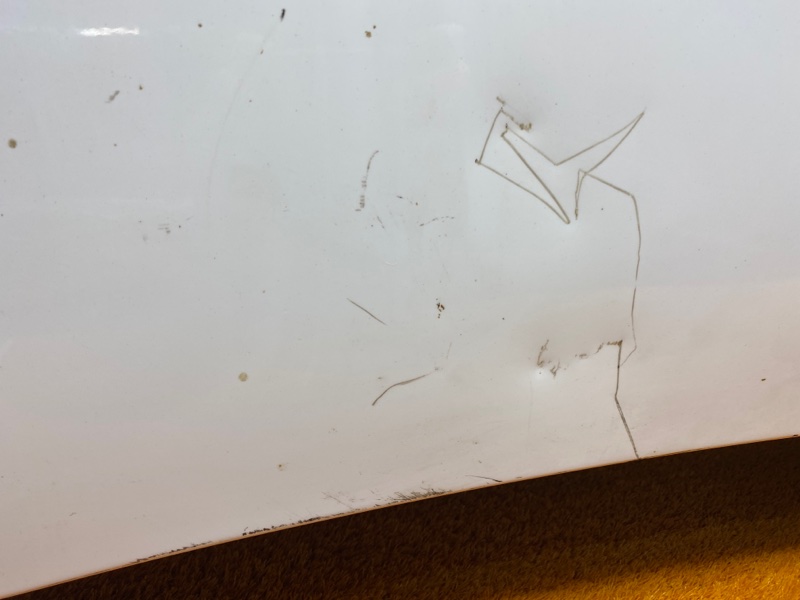 капот, 2000 рублей, Красноярск