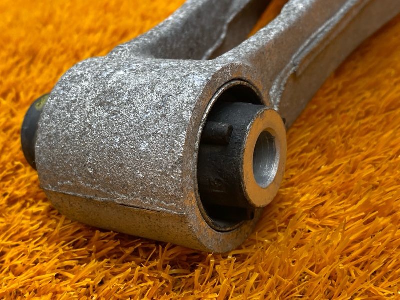 Рычаг подвески верхний, 1000 рублей, Красноярск