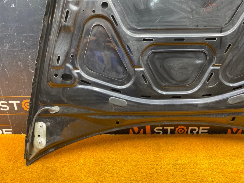 капот, 2000 рублей, Красноярск