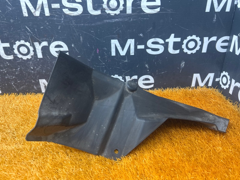 подкрылок, 200 рублей, Красноярск