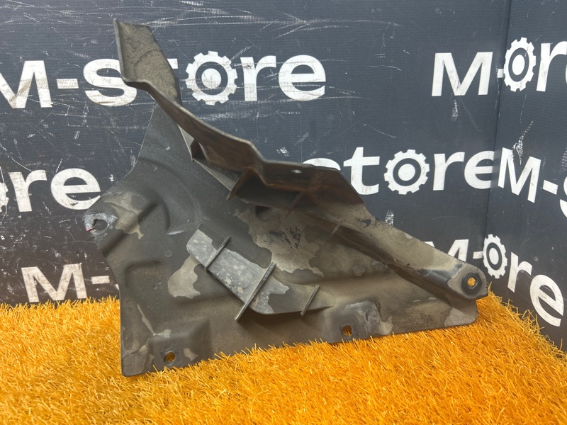 подкрылок, 200 рублей, Красноярск