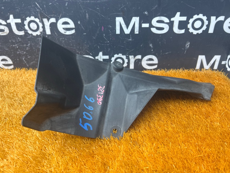 подкрылок, 400 рублей, Красноярск