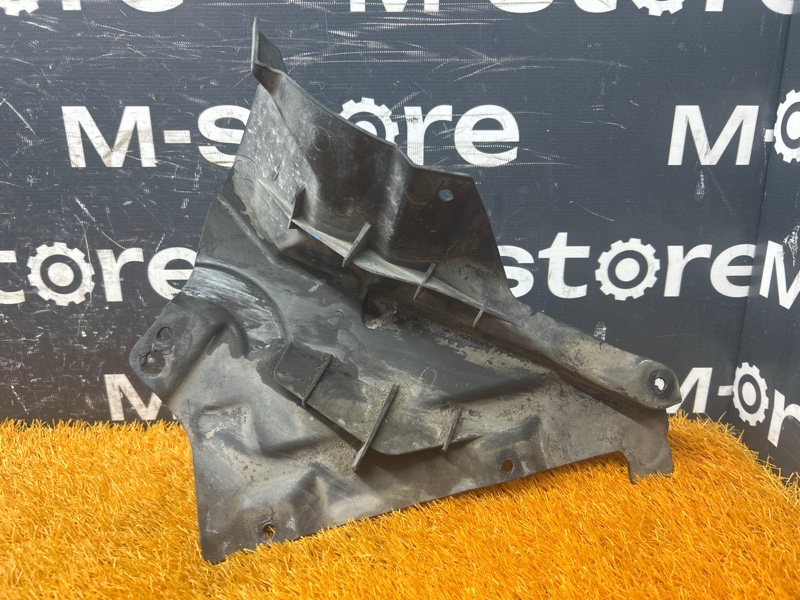 подкрылок, 400 рублей, Красноярск