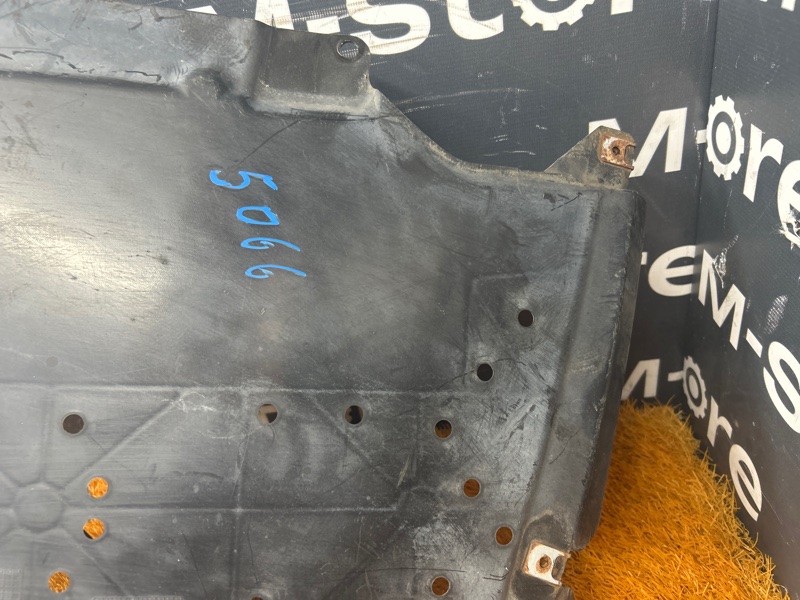 Защита днища кузова, 800 рублей, Красноярск