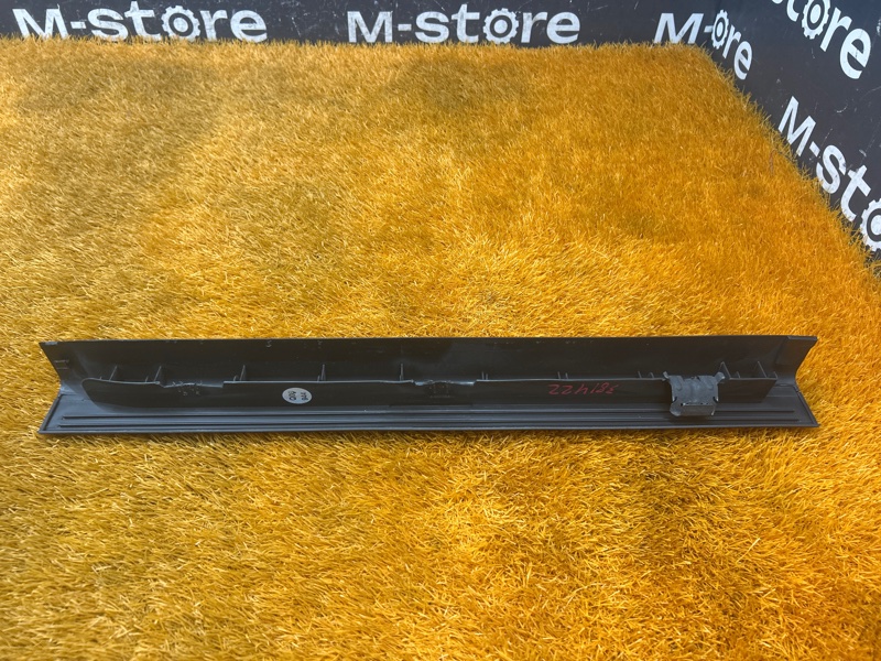 Накладка на порог салона, 300 рублей, Красноярск