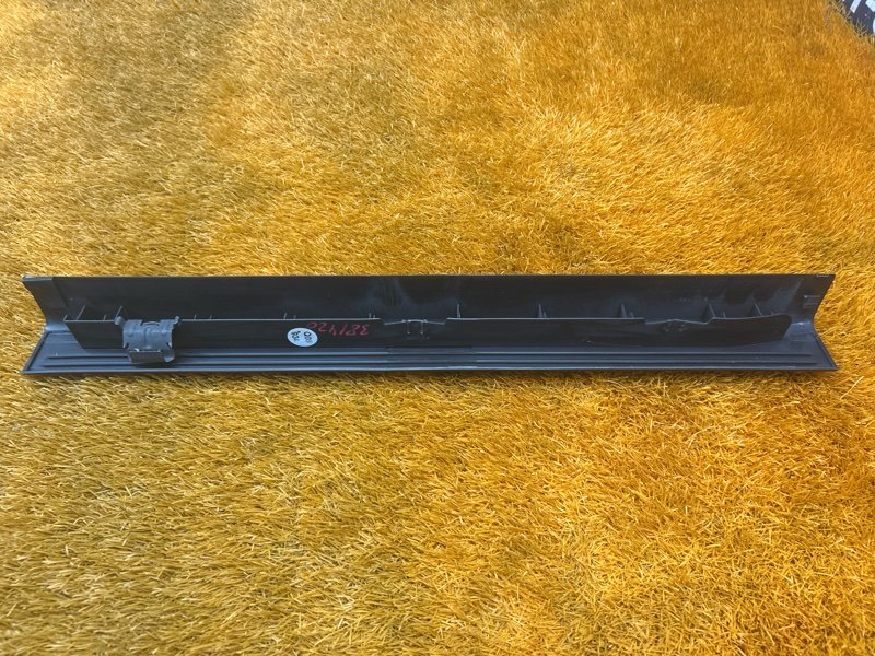 Накладка на порог салона, 300 рублей, Красноярск