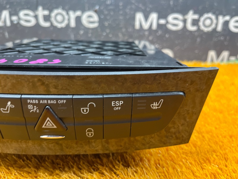 Блок кнопок (подогрев сидений), 1300 рублей, Красноярск