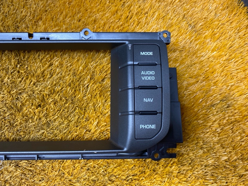 Блок управления мультимедиа, 2000 рублей, Красноярск