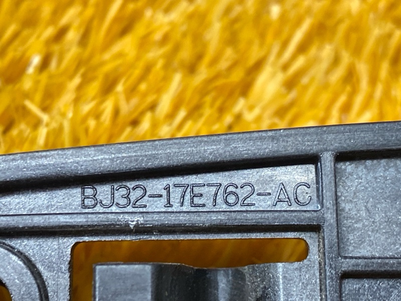 крепление бампера, 1000 рублей, Красноярск